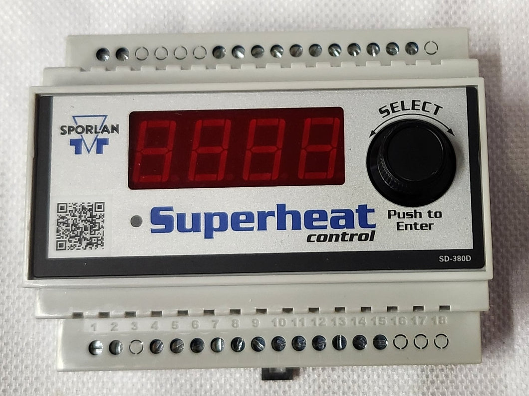 P0009444 A - Superheat Controller W/ Display