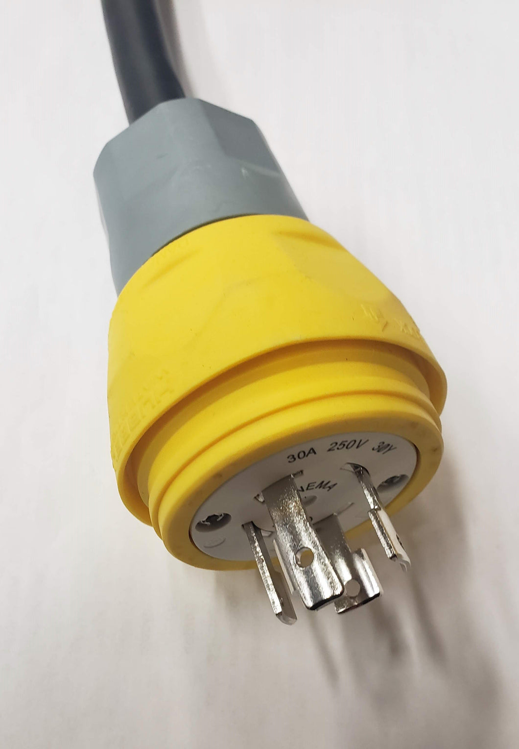 P0009470 A - Watertight Plug